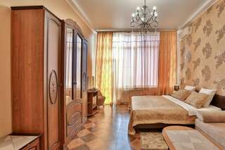 Гостиница Art Home Сочи Люкс четырехместный-5