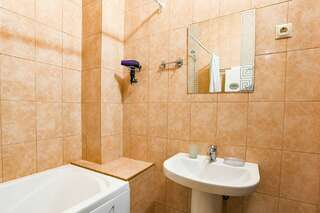 Гостиница Art Home Сочи Комната люкс с 1 двуспальной кроватью-5