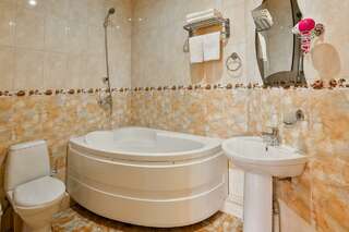 Гостиница Art Home Сочи 4-местная комната люкс-2