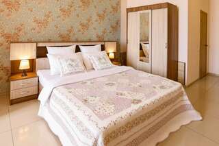 Гостиница Art Home Сочи Апартамент четырехместный-1